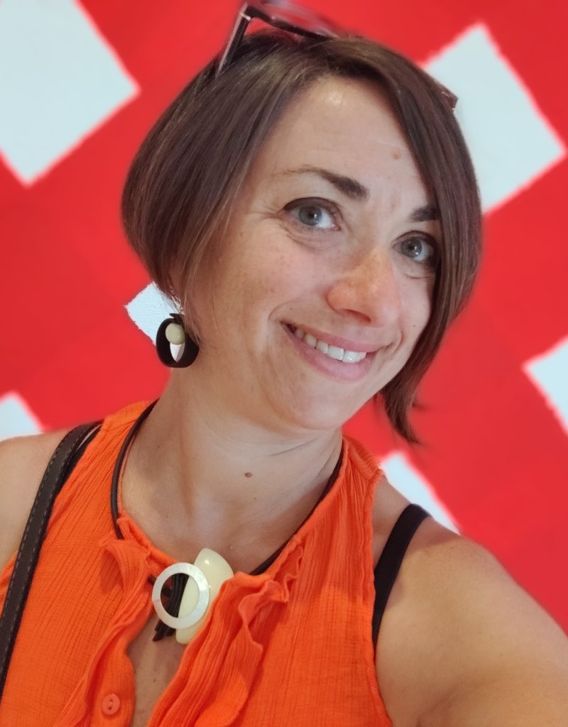 Mme ZAKARIAN Julie-anne